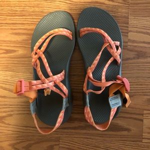Women’s chacos